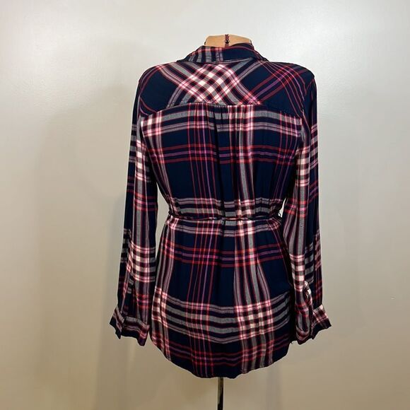 Liz Lange Plaid Tunic with Tie - Size Medium - Picture 7 of 9
